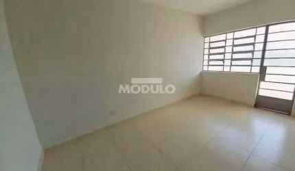 Apartamento residencial para locação no Centro da Cidade