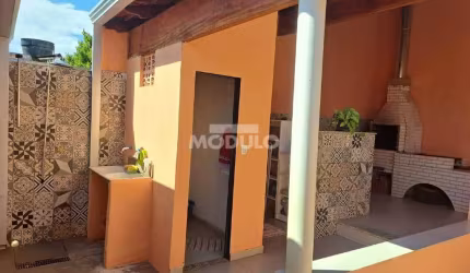 Terreno de 420m² com 2 casas a venda Custodio Pereira