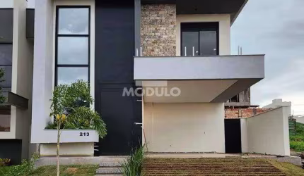 CASA DE CONDOMÍNIO à venda, 4 quartos, 2 suítes, 4 vagas, GRANJA MARILEUSA - Uberlândia/MG