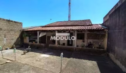 CASA RESIDENCIAL à venda, 3 quartos, 2 vagas, Planalto - Uberlândia/MG