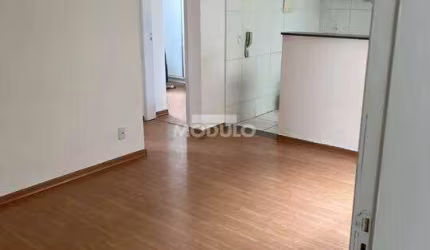 APARTAMENTO à venda, 2 quartos, 1 vaga, Chácaras Tubalina e Quartel - Uberlândia/MG