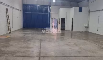 Galpão comercial para locação bairro Dona Zulmira