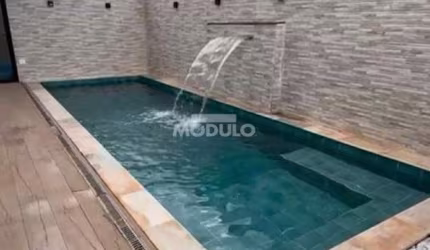 CASA DE CONDOMÍNIO à venda, 5 quartos, 4 suítes, 2 vagas, Shopping Park - Uberlândia/MG