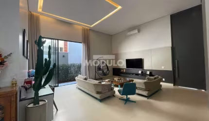 Casa residencial em condomínio para locação com 3 suítes