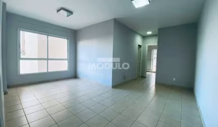 Apartamento na regiao central com 2 quartos, 70 mts privativos
