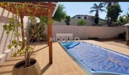 CASA RESIDENCIAL à venda, 3 quartos, 2 suítes, 4 vagas, CIDADE JARDIM - Uberlândia/MG