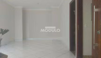 Apartamento para locação no Saraiva