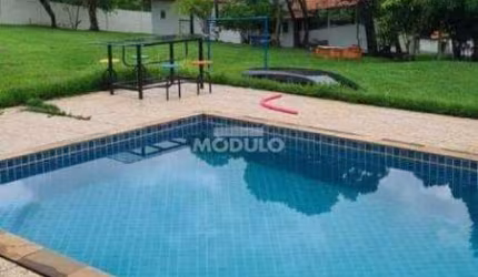CHÁCARA à venda, 4 quartos, 2 suítes, 8 vagas, Brasil - Uberlândia/MG