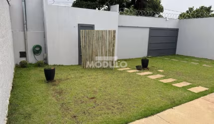 Casa Residencial para locação no Novo Mundo