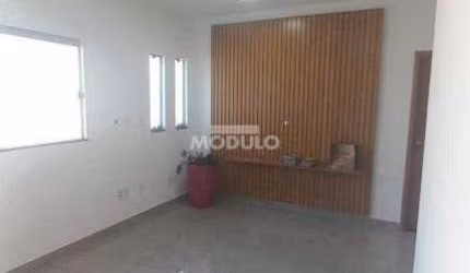 CASA COMERCIAL / RESIDENCIAL à venda, 3 quartos, 2 suítes, 4 vagas, Jardim Brasília - Uberlândia/MG