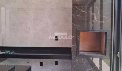 CASA RESIDENCIAL à venda, 3 quartos, 2 suítes, 2 vagas, Praça Alto Umuarama - Uberlândia/MG