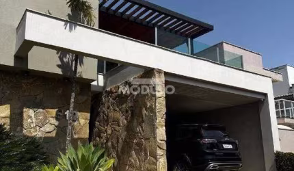 CASA DE CONDOMÍNIO à venda, 4 quartos, 3 suítes, 2 vagas, Aclimação - Uberlândia/MG