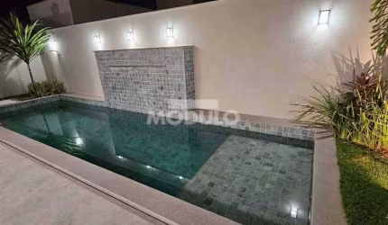 CASA DE CONDOMÍNIO à venda, 4 quartos, 3 suítes, 4 vagas, JARDIM BOTANICO - Uberlândia/MG