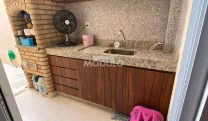 Apartamento Terreo Novo Mundo com armarios planejados, 2 quartos, suite e 77 mts privativos