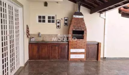 CASA RESIDENCIAL à venda, 4 quartos, 3 suítes, 4 vagas, UMUARAMA - Uberlândia/MG