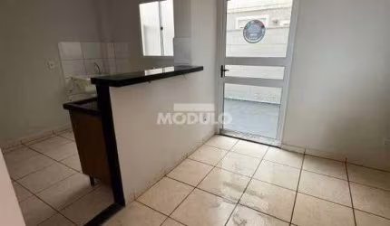 Apartamento à Venda no Bairro Chácaras Tubalina!