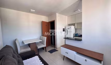 Apartamento mobiliado para locação no bairro Alto Umuarama com 2 quartos