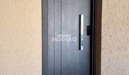 Casa Residencial para locação no Bairro Tubalina com 3 suítes