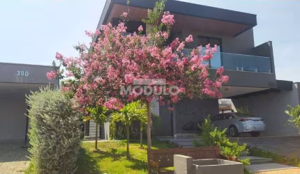 CASA RESIDENCIAL à venda, 6 quartos, 6 suítes, 4 vagas, GRANJA MARILEUSA - Uberlândia/MG