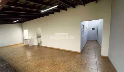CASA RESIDENCIAL à venda, 3 quartos, 1 suíte, 3 vagas, Jardim Brasília - Uberlândia/MG