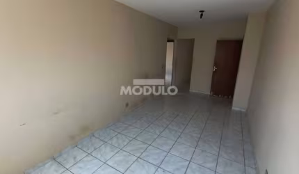 Apartamento residencial para locação bairro Custodio Pereira com 3 quartos