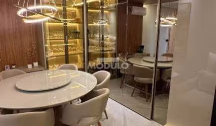 APARTAMENTO à venda, 3 quartos, 1 suíte, 2 vagas, CAZECA - Uberlândia/MG