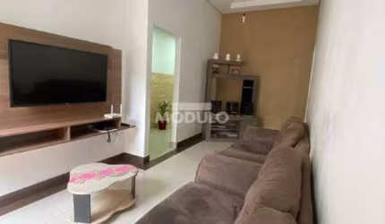 CASA RESIDENCIAL à venda, 3 quartos, 1 suíte, 1 vaga, LUIZOTE DE FREITAS - Uberlândia/MG