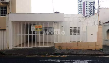 Casa comercial para locação Bairro Fundinho com 3 quartos
