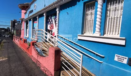 Casa comercial para locação no Centro da Cidade