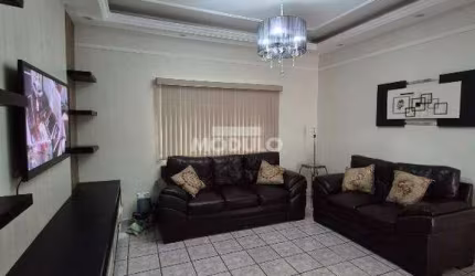 Casa mobiliada para locação, bairro Laranjeiras com 3 quartos