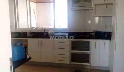 Cobertura residencial para locação, bairro Santa Mônica com 3 suítes