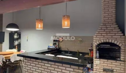 Casa 4 quartos 3 suítes! Alto Umuarama