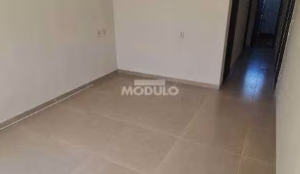 CASA RESIDENCIAL à venda, 2 quartos, 3 vagas, Brasil - Uberlândia/MG