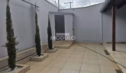 Casa residencial para locação, bairro Morada da Colina, com 3 quartos