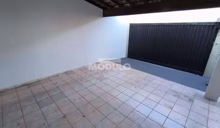 Casa residencial para locação, bairro Cidade Jardim com 3 quartos