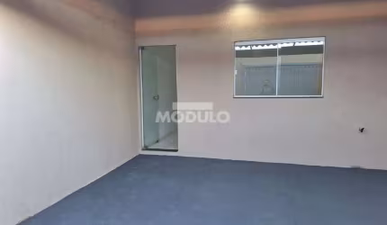 Casa residencial para locação bairro Jardim Ipanema com 2 quartos
