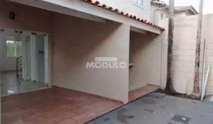 Casa residencial de condomínio para locação com 3 quartos