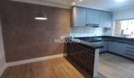Casa residencial para locação, bairro Granada com 3 quartos