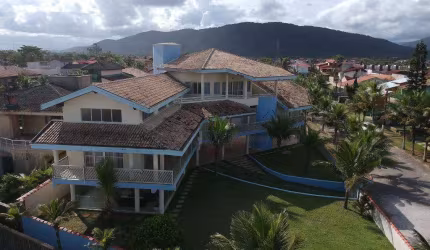 Sobrado à venda, 750 m² por R$ 1.600.000,00 - Campos Elíseos - Itanhaém/SP