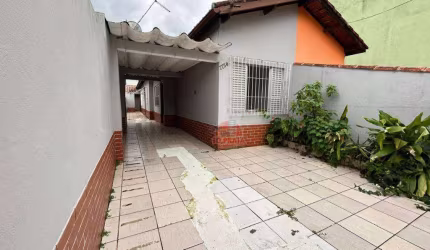 Casa com 2 dormitórios à venda, 64 m² por R$ 253.000 - Itaóca - Mongaguá/SP