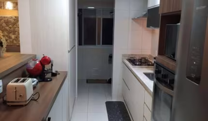 Apto pronto no Soneto, 110mts, 4dorms sendo 2 suítes, varanda, vista livre, 2 vagas de garagem cobertas.