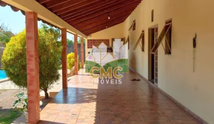 CASA EM VARZEA GRANDE 208 M2 - 3 QUARTOS SENDO 2 SUÍTES