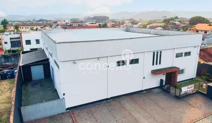 Galpão Pronto para Uso 700m²