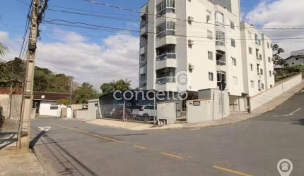 Apartamento Mobiliado 2 Dormitórios 1 Vaga na Água Verde!