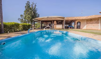 Casa com 2 dormitórios, 263 m² - Condomínio Chácaras Cataguá - Taubaté/SP