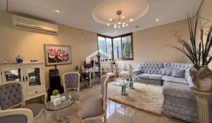 Casa com 3 quartos, 423 m² - Condomínio Taubaté Village - Taubaté/SP