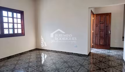 Casa com 3 quartos, 223 m², venda por R$670.000 - Campo Alegre - Pindamonhangaba/SP