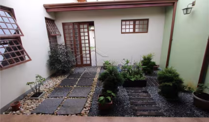 Casa Padrão em Pindamonhangaba