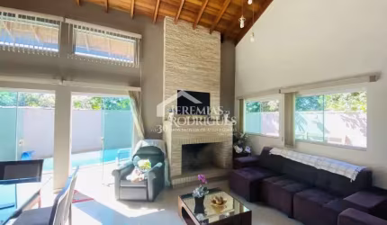 Casa com 3 dormitórios, 221 m² - Condomínio Campos do Conde - Tremembé/SP