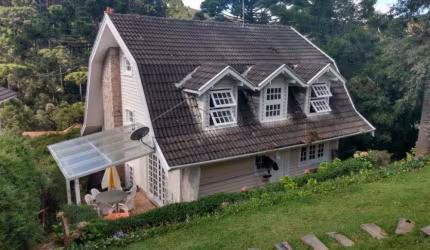Casa Padrão em Campos do Jordão